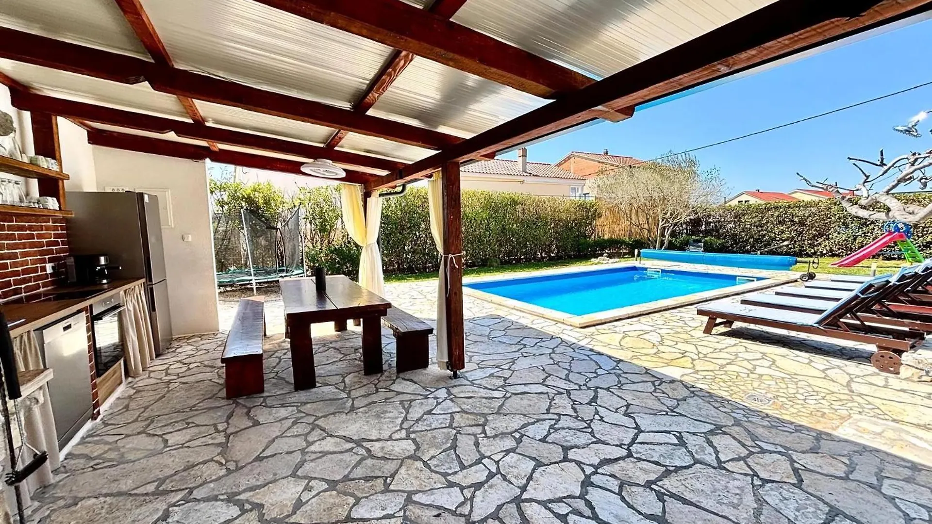 度假居 Ferienhaus In Posedarje Mit Grossem Garten